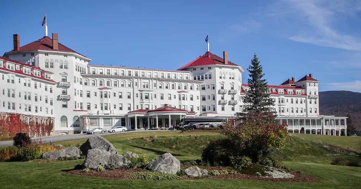 Tariffs and De-Dollarization